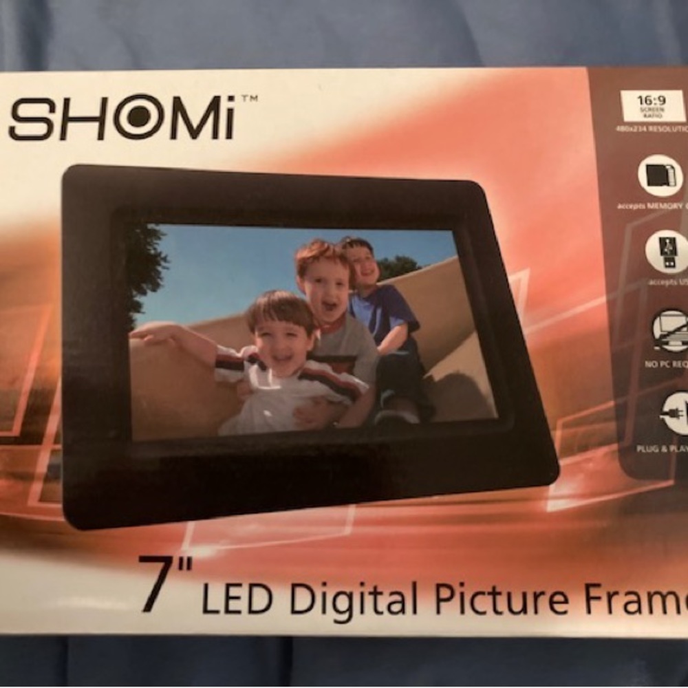 Shomi 7” Digital LED photo frame - NIB
